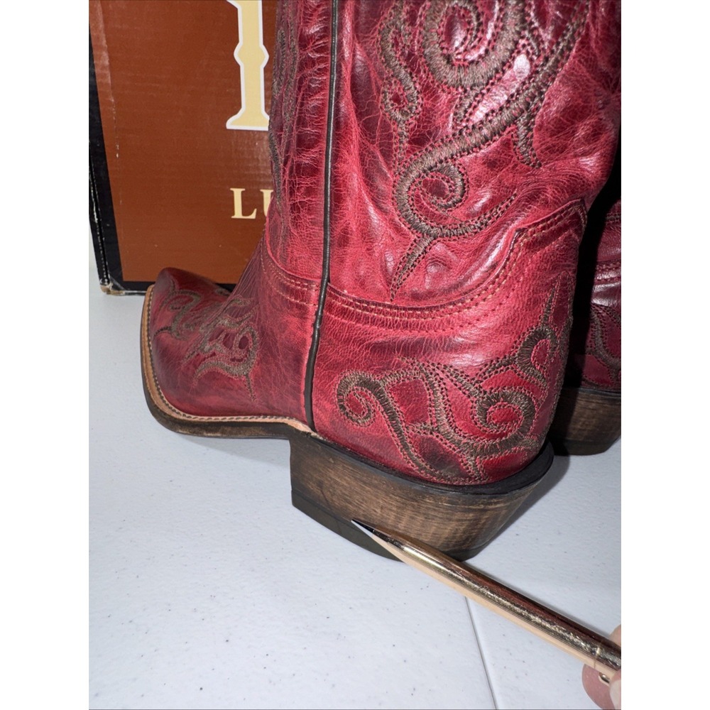 Lucchese Womens Red Burnished Mad Dog Goat Leather Cowboy Boots 8 Studded 🤠 - Picture 10 of 16